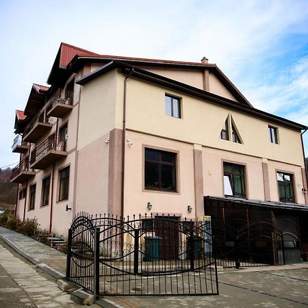Pensiunea Grande Lepşa Esterno foto