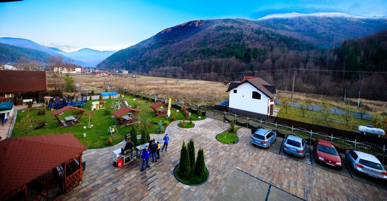 Pensiunea Grande Lepşa Esterno foto