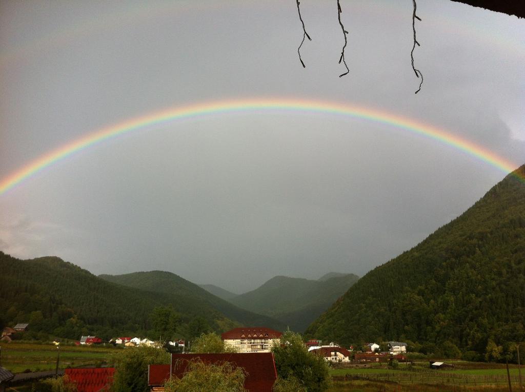 Pensiunea Grande Lepşa Esterno foto